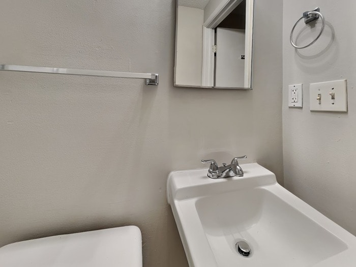 Building Photo - 4784 White Oak Trail