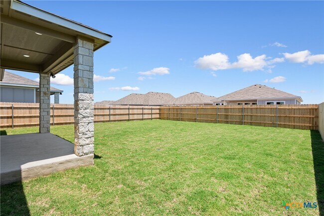 Building Photo - 2823 Fox River Dr