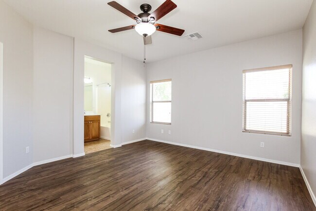 Building Photo - 17221 W Acapulco Ln