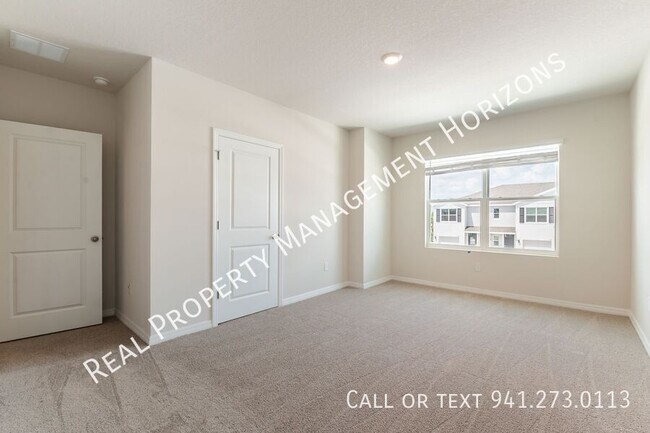 Building Photo - 17769 Crescent Moon Lp