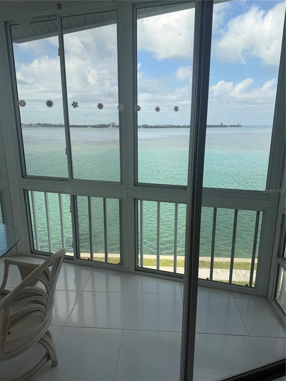 Building Photo - 775 John Ringling Blvd