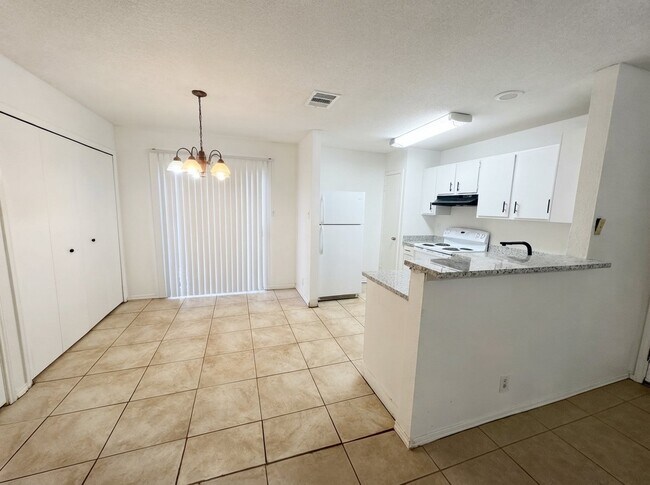 Building Photo - 8869 Meadow Range St