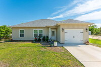Building Photo - RENTAL 3/2 split floor plan move in ready!