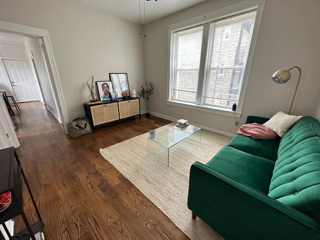 Building Photo - 2647 W Crystal St