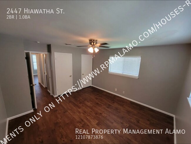Building Photo - 2447 Hiawatha St