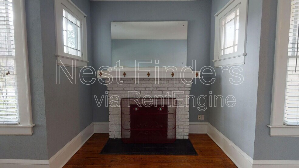 Building Photo - 3619 Riverside Ave