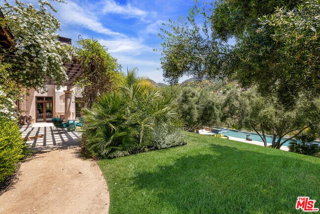 Building Photo - 31823 Lobo Canyon Rd