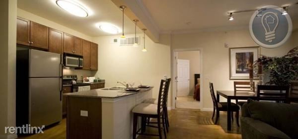 Building Photo - 2222 Pearl St