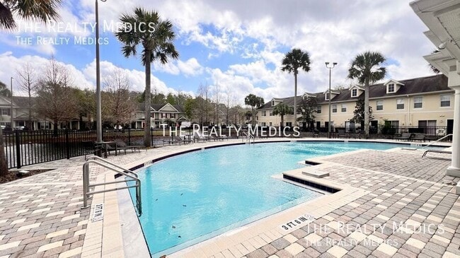 Building Photo - 10278 Regent Park Dr