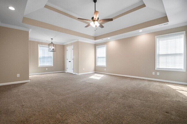 Building Photo - Pet Friendly Four Bedroom!