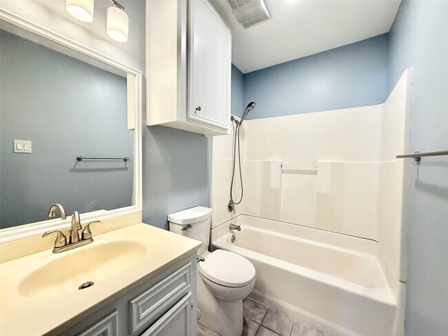 Building Photo - 5359 Friar Tuck Dr