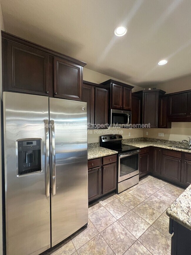 Building Photo - 5951 Palermo Dr