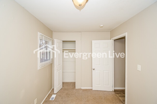 Building Photo - 9819 Bishop Ct