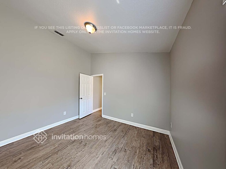 Building Photo - 11425 Kenley Cir