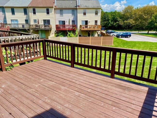 Building Photo - 1711 Winding Brook Way