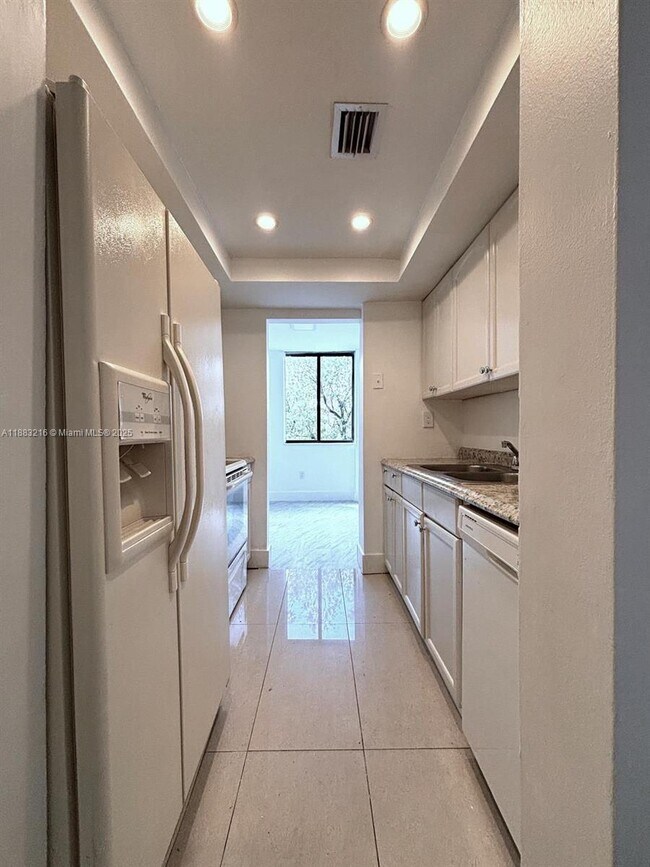 Building Photo - 8275 SW 152nd Ave