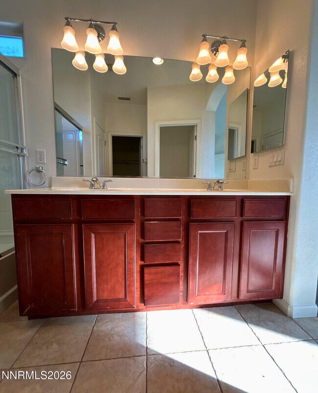 Building Photo - 515 Cortono Dr