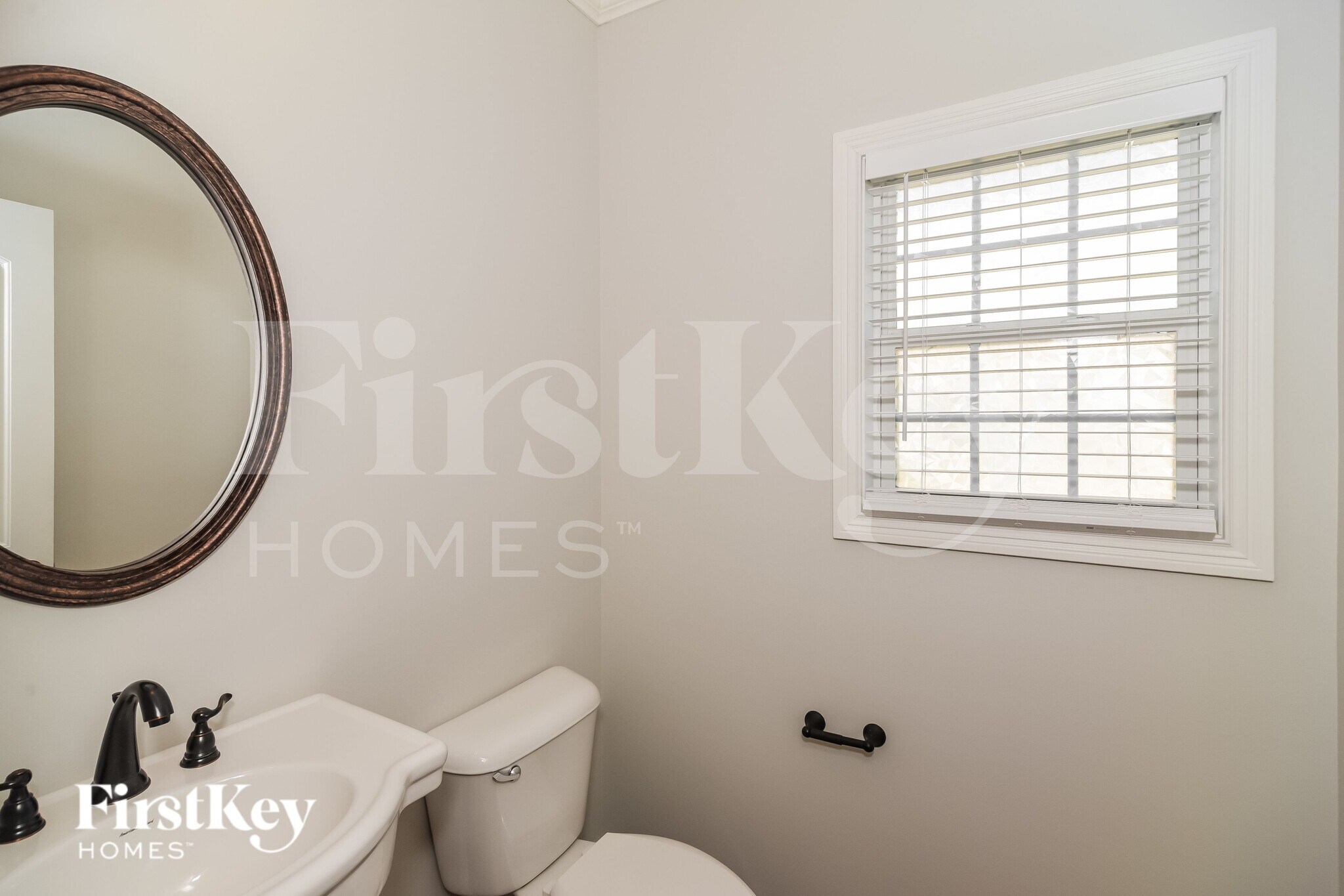 Building Photo - 388 Abeline Dr