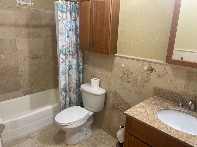 Building Photo - Furnished  Studio Condominium on Campus