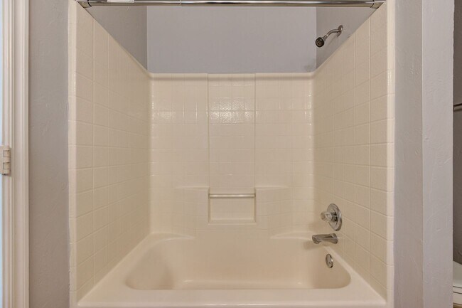 Building Photo - 605 Welston Cir