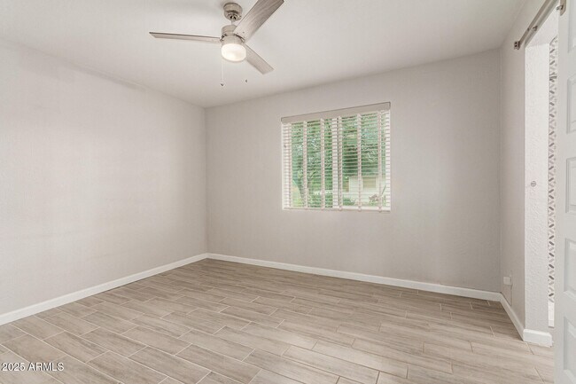 Building Photo - 501 E El Camino Dr