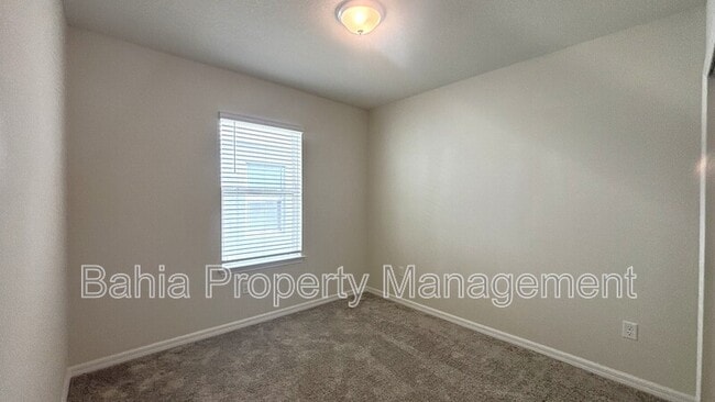 Building Photo - 10318 Evening Horizon St