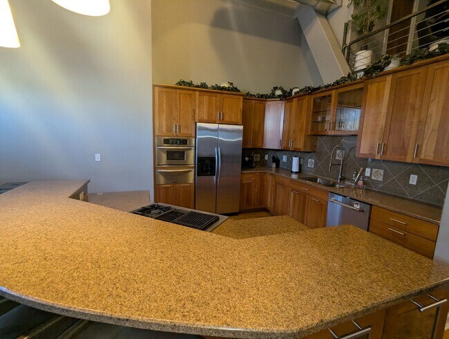 Building Photo - FANTASTIC LUXURY CONDO IN BALLPARK NEXT TO...