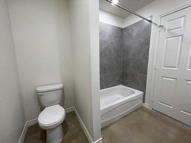 Building Photo - 2317 Zanoletti Ct