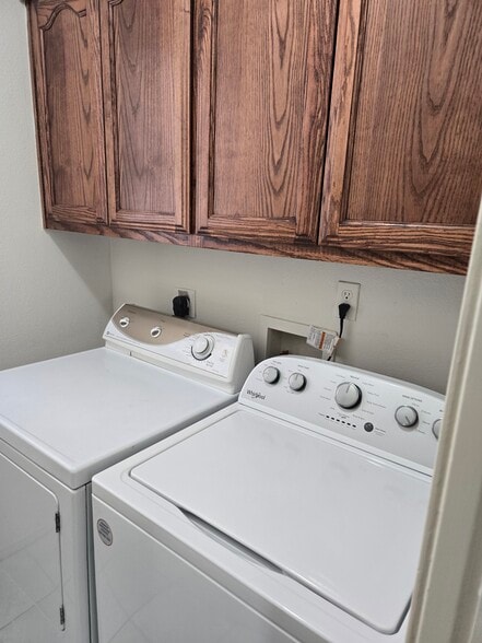 Building Photo - 630 S Dfw Dr