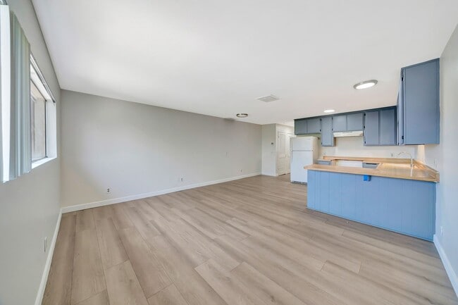 Building Photo - 6003 Craner Ave