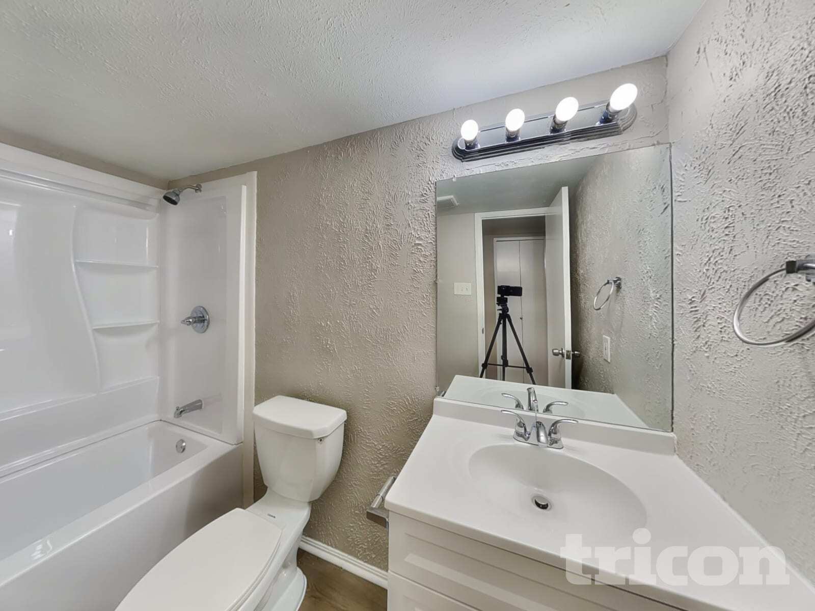 Building Photo - 1609 Santa Fe Trail