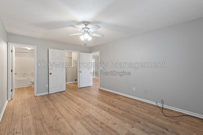 Building Photo - 107 Stonington Ln SW