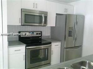 Building Photo - 2442 Centergate Dr