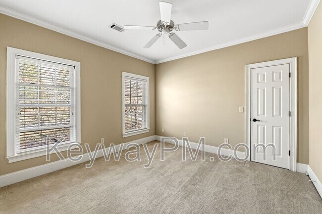 Building Photo - 529 John Fox Run