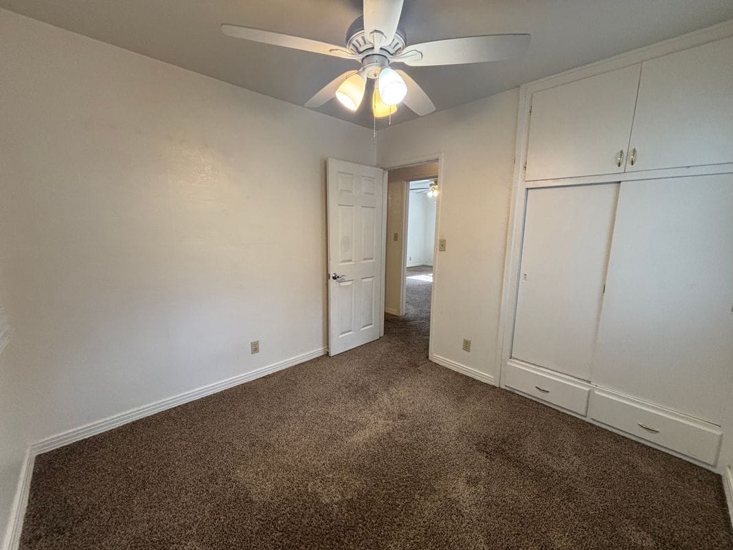 Building Photo - 5093 Olivewood Ave