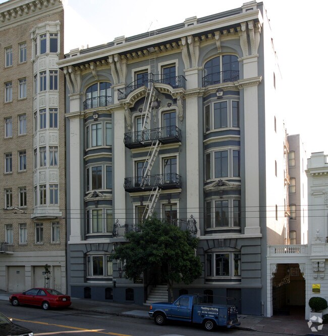 Building Photo - Pacific Heights