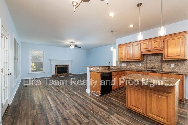Building Photo - 5283 Downing Creek Dr