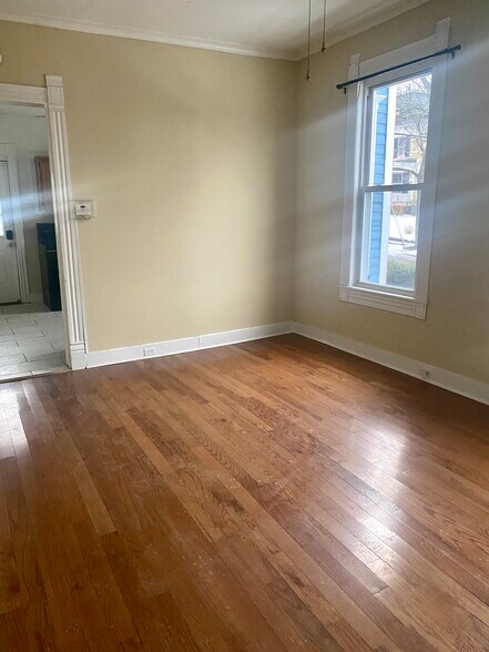 Building Photo - 800 Electric St