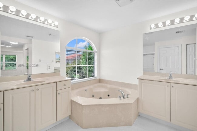 Building Photo - 18011 SW 41st St