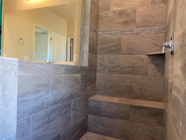 Building Photo - 716 Red Barn Bnd