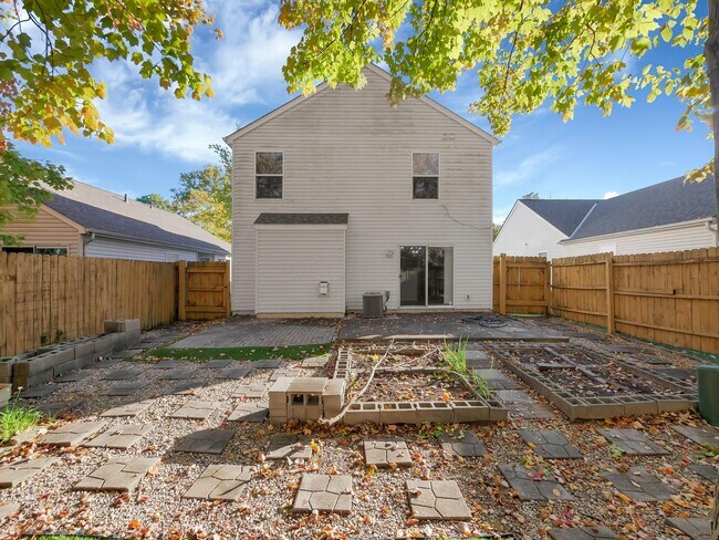 Building Photo - 2662 Northwold Rd