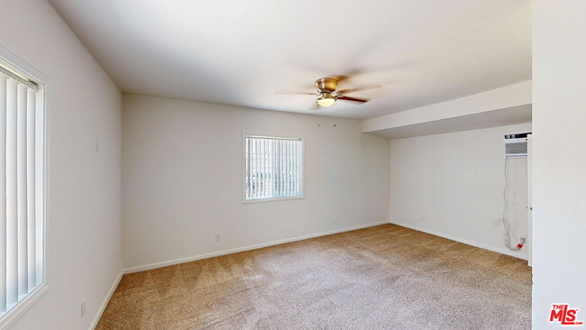 Building Photo - 11265 De Haven Ave