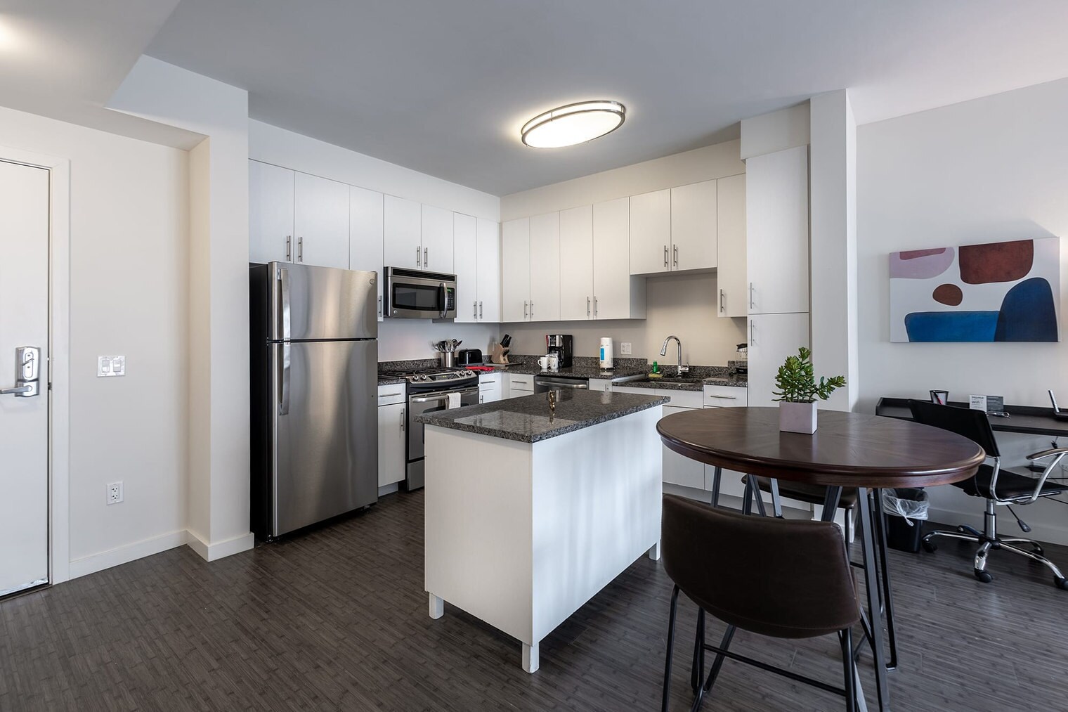 Building Photo - 301 Cmns Pk S