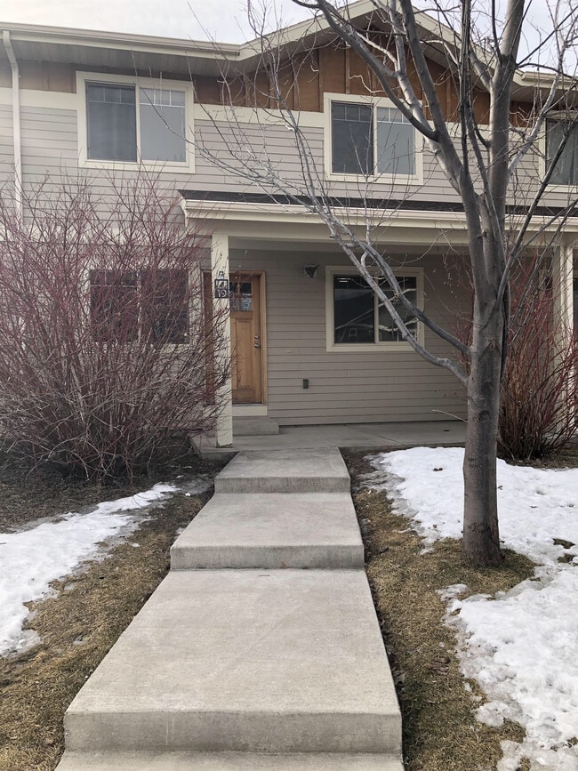 Building Photo - 2961 N 27th Ave