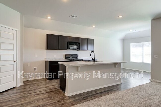 Building Photo - 504 Old Hickory Ln