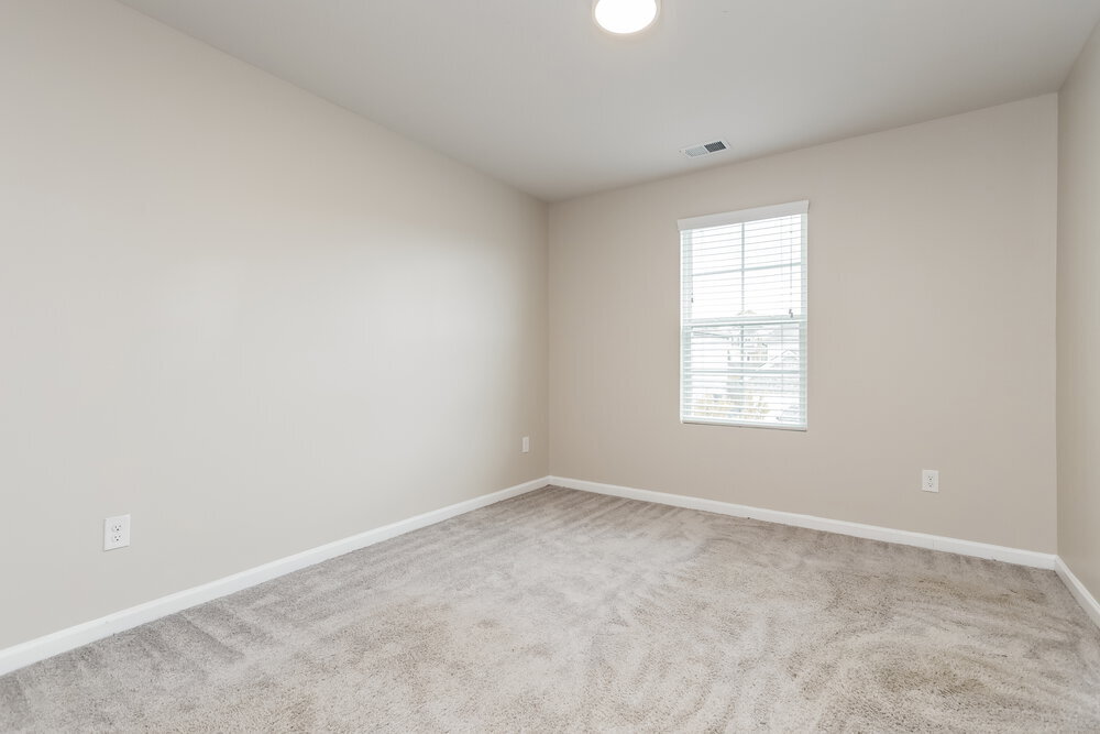 Building Photo - 319 Hamilton Pointe Dr
