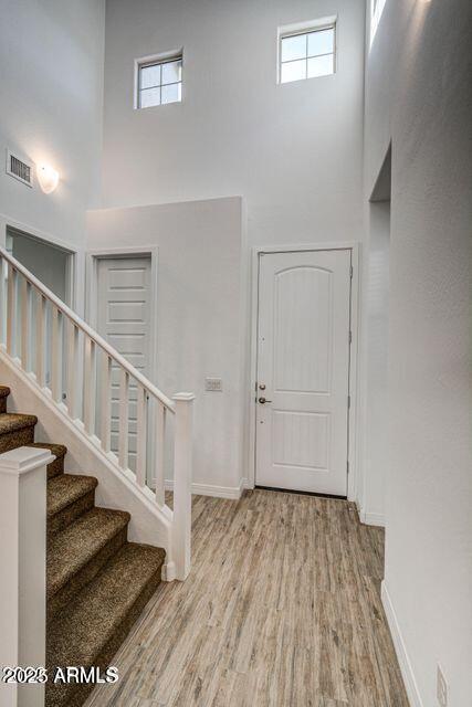 Building Photo - 9916 E Tillman Ave