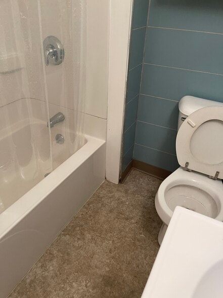 Building Photo - 183 North St