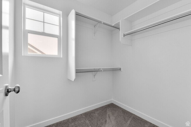 Building Photo - 6757 E Lakeside Dr