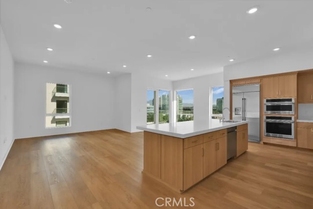 Building Photo - 3614 Rivington